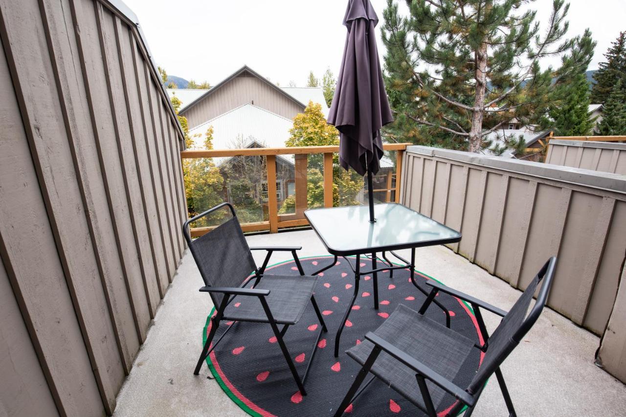 Comfortable Townhouse In Whistler Village W Hot Tub Exterior foto