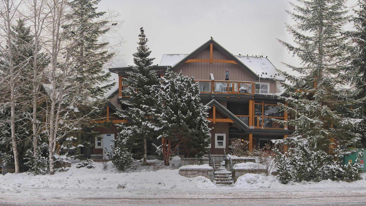 Comfortable Townhouse In Whistler Village W Hot Tub Exterior foto